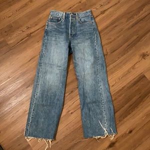 Aritzia Denim Forum The Farrah High 28L Size 25